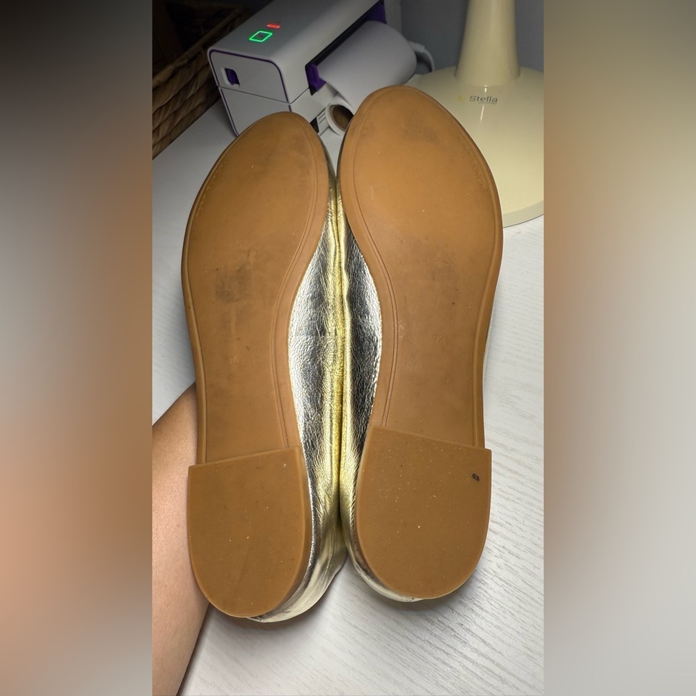 Tory Burch Metallic Gold Flats with gold logo - Picture 4 of 7